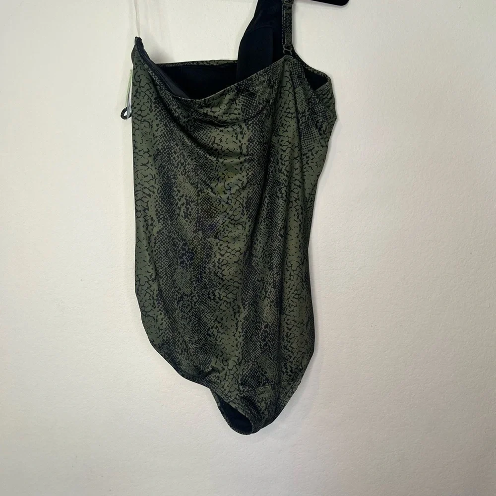 NWT Lane Bryant cacique green snake print one shoulder 1 piece swim suit 26
